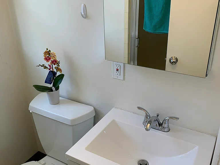 3871 Watseka Ave #14 — Photo 8