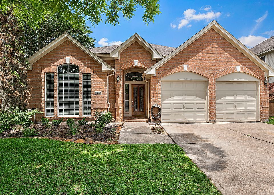 1st image of 4406 Lakeshore Forest Dr