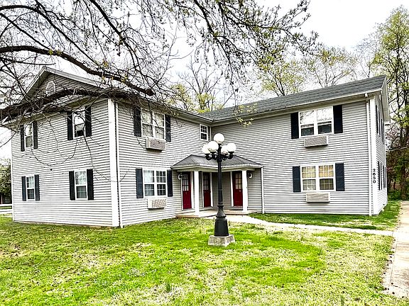 5th image of 2650 Sunset Ln #1
