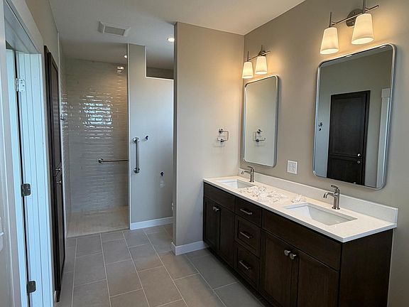 5th image of 2355 Sydney Ln