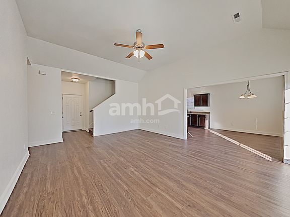 4th image of 3415 Cornerstone Dr