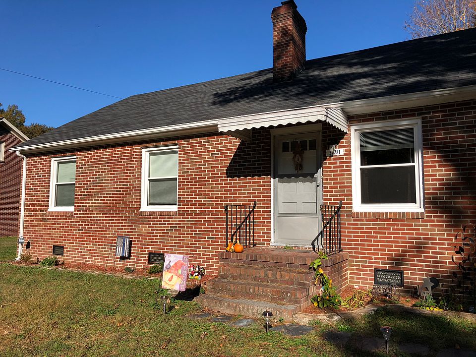 1st image of 22281 Linden St
