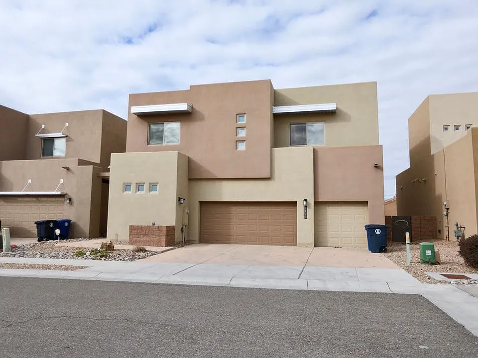 8705 Aspen Leaf Dr NE
