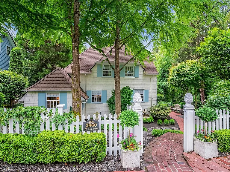 Fern House — Photo 1