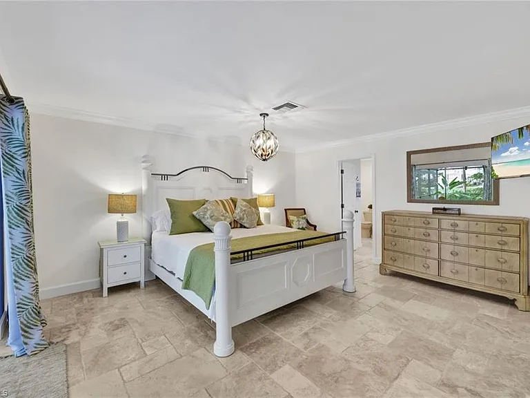 9940 Treasure Cay Ln — Photo 12