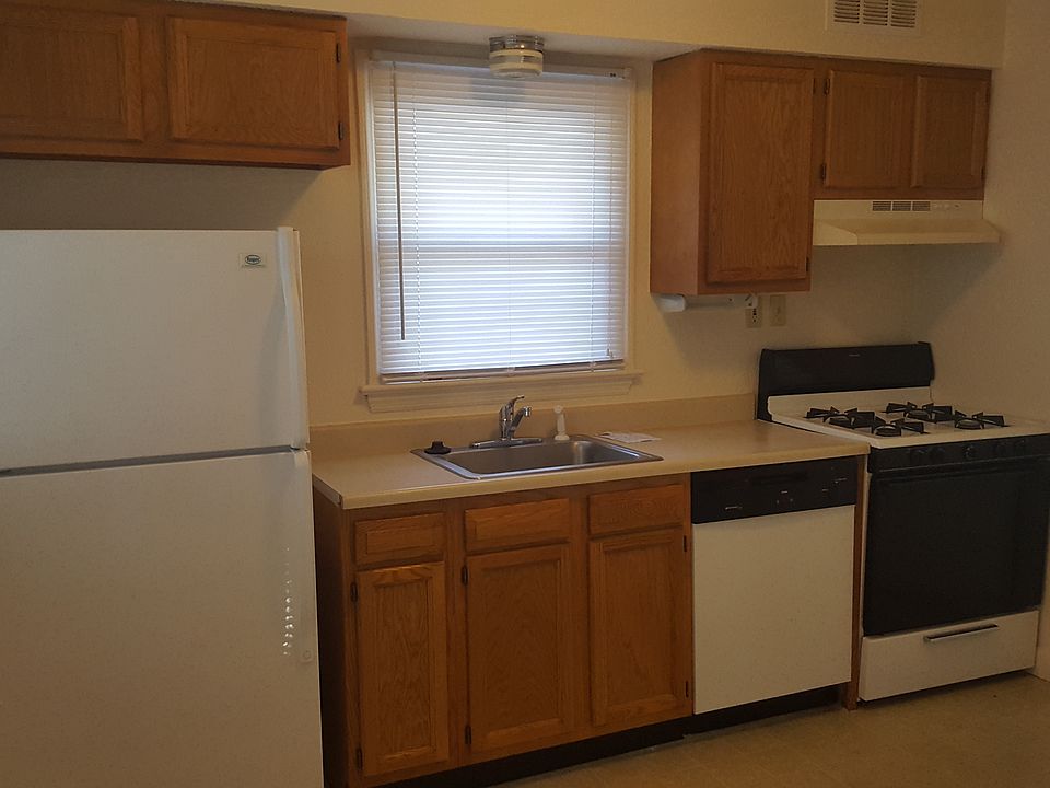 2nd image of 732 Bartolet Ave