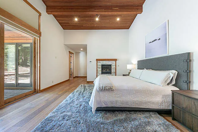 10768 Labelle Ct — Photo 14