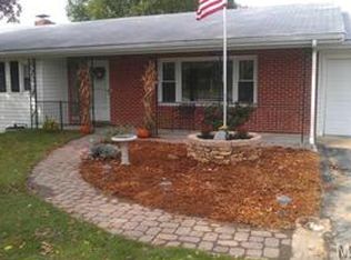 442 W Little Oaks Rd, Rolla, MO 65401