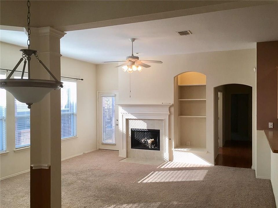 1st image of 348 Kirby Dr