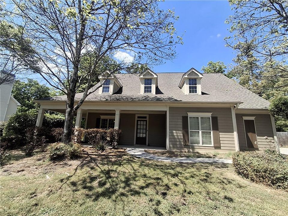 1st image of 20 Brookside Way NW