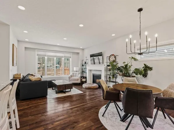 65 SE Sunrise Cres, Cochrane, AB T4C 0Z6