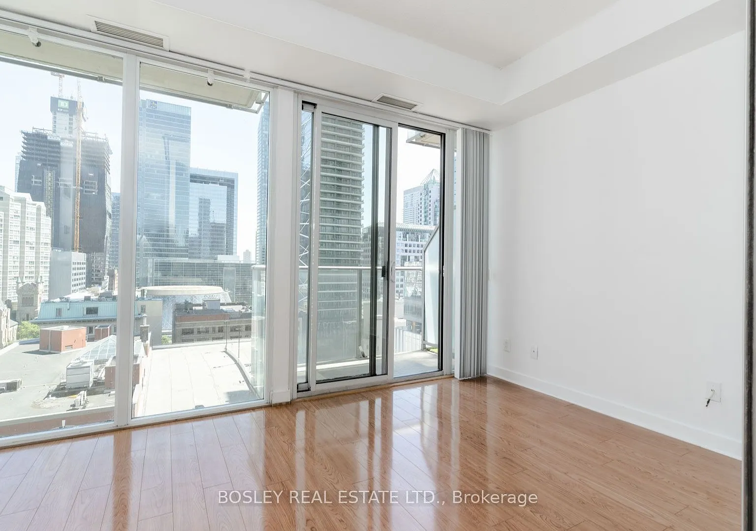 Boutique II — Photo 3