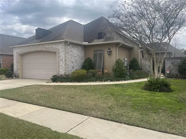 238 S Orchard Ln, Covington, LA 70433