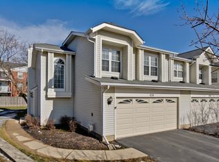 638 Sturnbridge Ln, Schaumburg, IL 60173