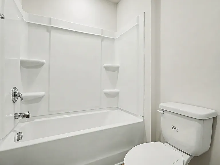 1007 Maylen Trce — Photo 25