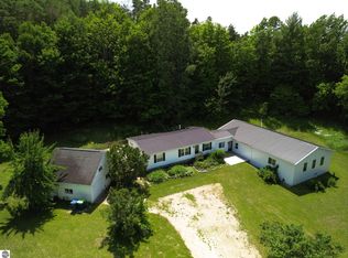 457 Garfield Rd N, Traverse City, MI 49696