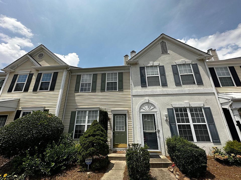 1st image of 306 Devonshire Dr #306