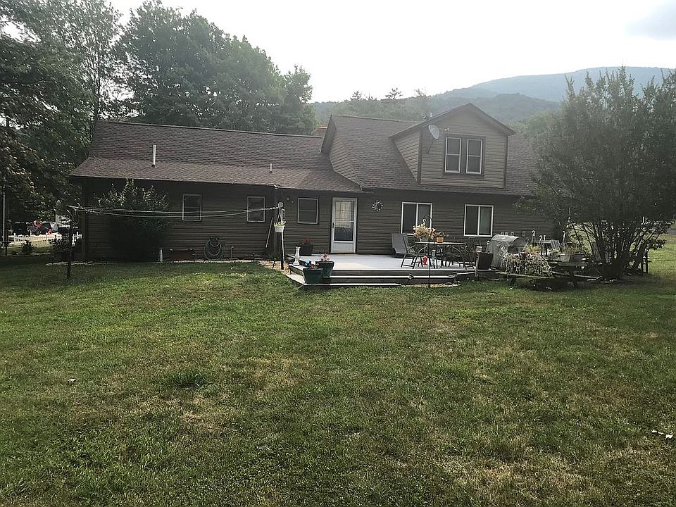 2nd image of 4042 Pine Grove Rd