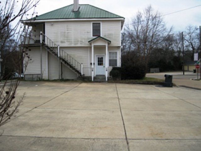 2nd image of 1801 Clay St