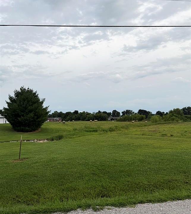 2nd image of 4572 McCoy Rd