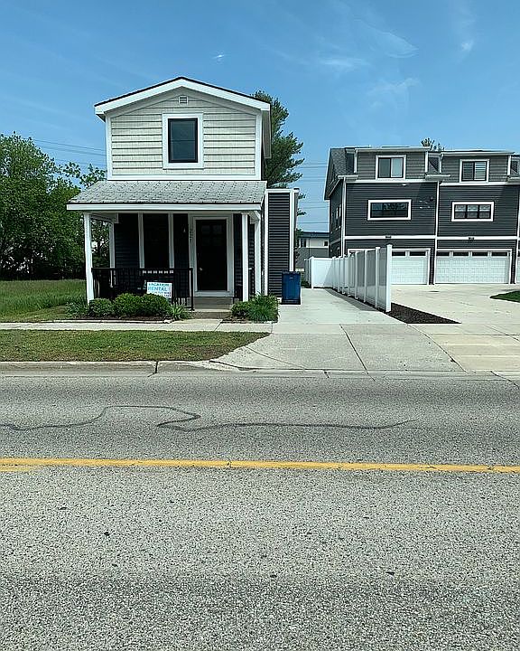 1st image of 225 Jackson Ave