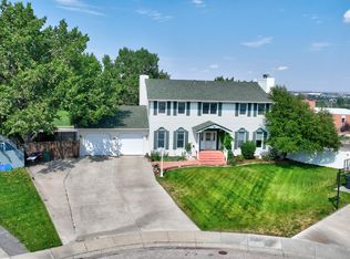 1202 Hilltop Ct, Gillette, WY 82718