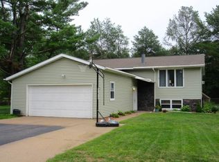 550 4th St, Plover, WI 54467