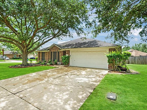 Another view of the front of this fabulous home on the corner!