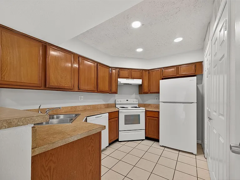 10555 Turtlewood Ct #3012 — Photo 9