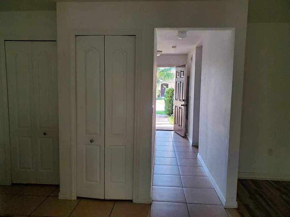 1836 Eagle Pines Cir — Photo 2