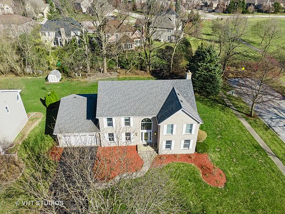 3rd image of 3614 Charlemagne Ln