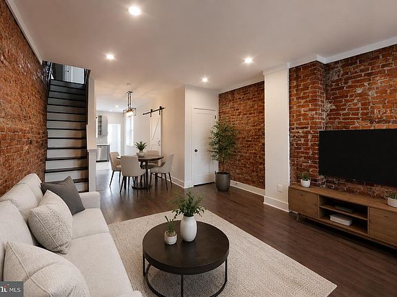 2nd image of 2677 Aramingo Ave