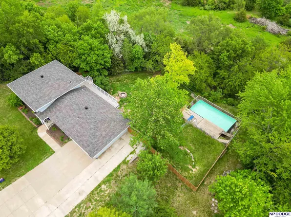 890 S 25th St, Blair, NE 68008