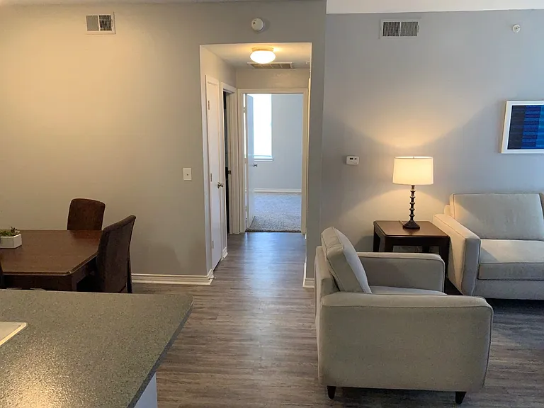 Port Royal Apartment Homes — Photo 7