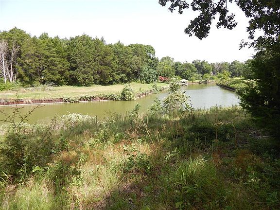 2nd image of 440 Waters Edge Dr #L