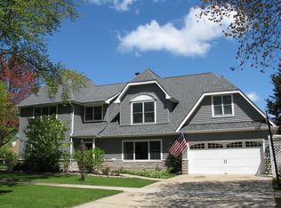 101 N Maple St, Mount Prospect, IL 60056