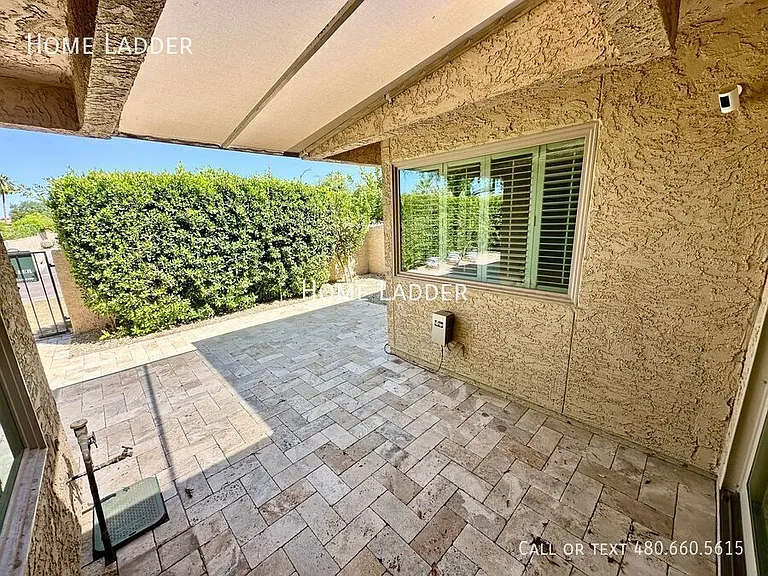 8084 E Del Laton Dr — Photo 21
