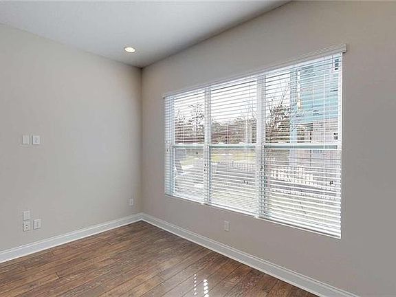 5th image of 1009 Lychee Ct