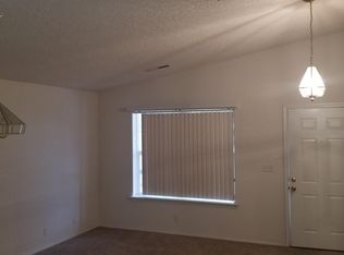 1945 NW Eucalyptus Dr, Hermiston, OR 97838