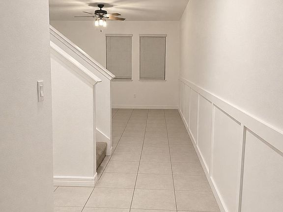 2nd image of 15061 Willow Arbor Cir