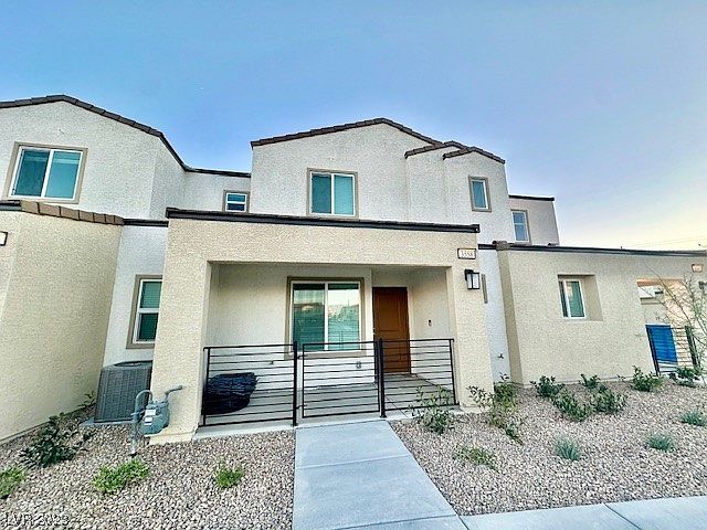 1st image of 3558 Golden Chariot Ave