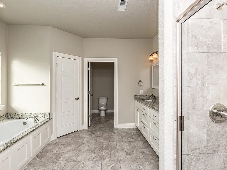 1511 Abbey Ln — Photo 11