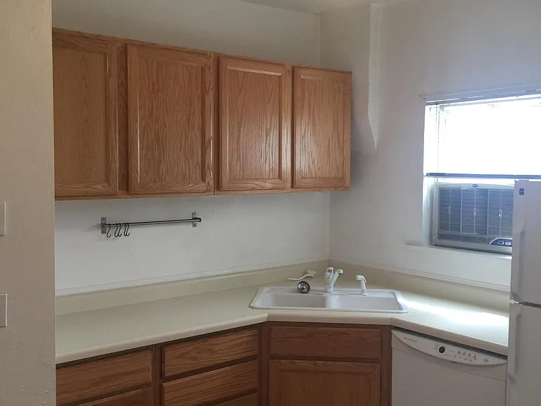 144 W Cedar Ave #144 — Photo 5