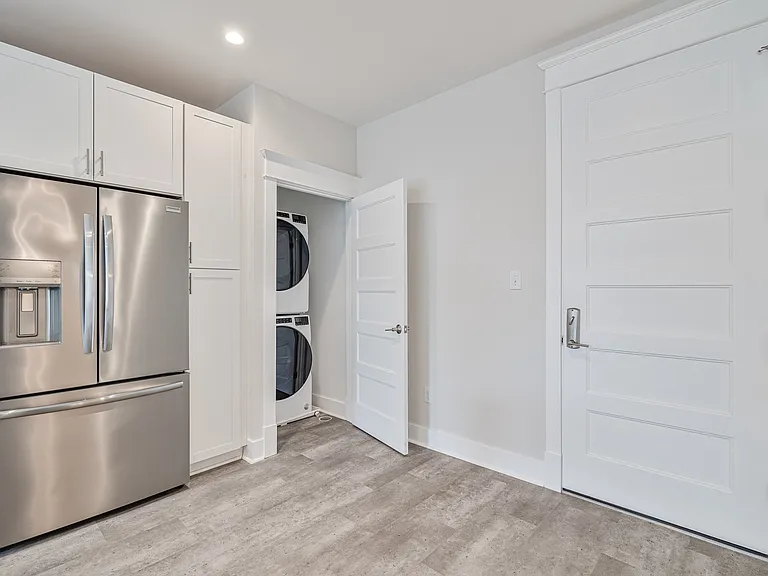 322 W Brookland Park Blvd #203 — Photo 3