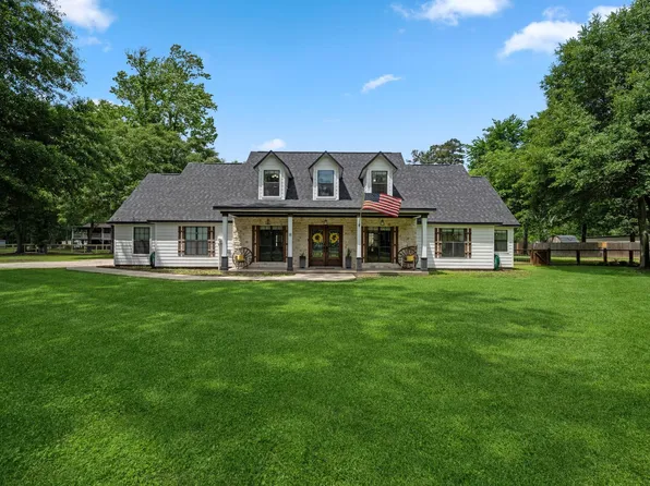 18 E Old Field Dr, Huffman, TX 77336