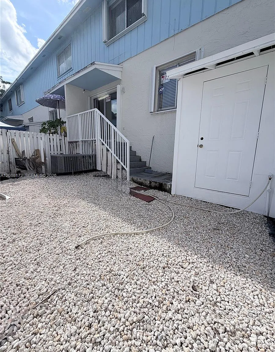 Black Creek Villas — Photo 4