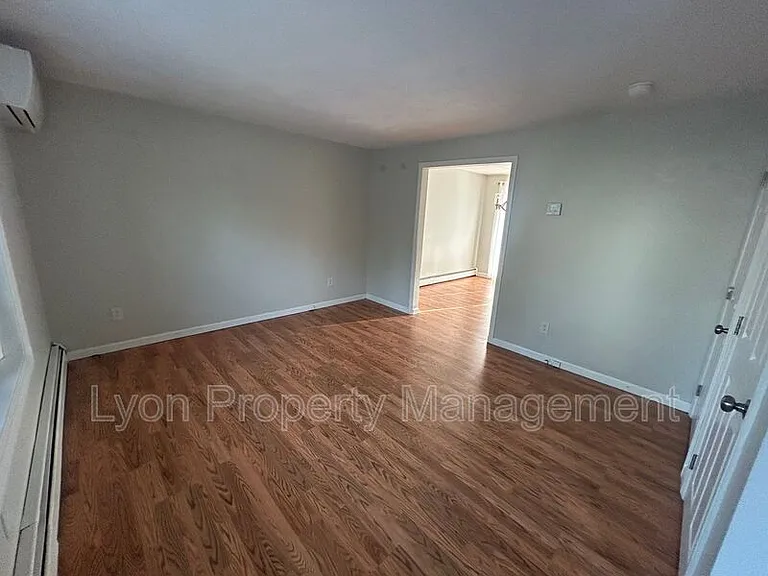 245 Mayfield Ave #3 — Photo 5