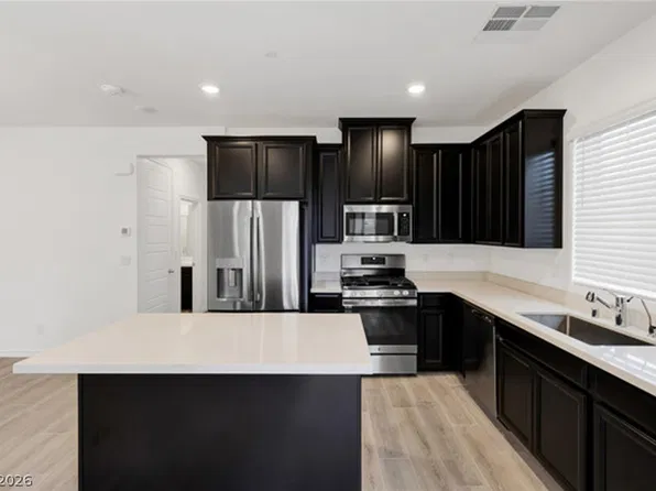 25 Barbara Ln #22, Las Vegas, NV 89183