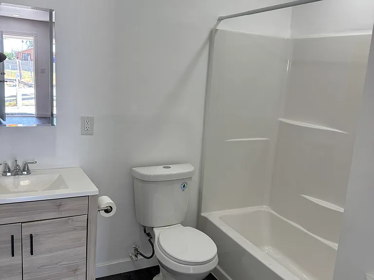 1136 S Ditman Ave — Photo 4