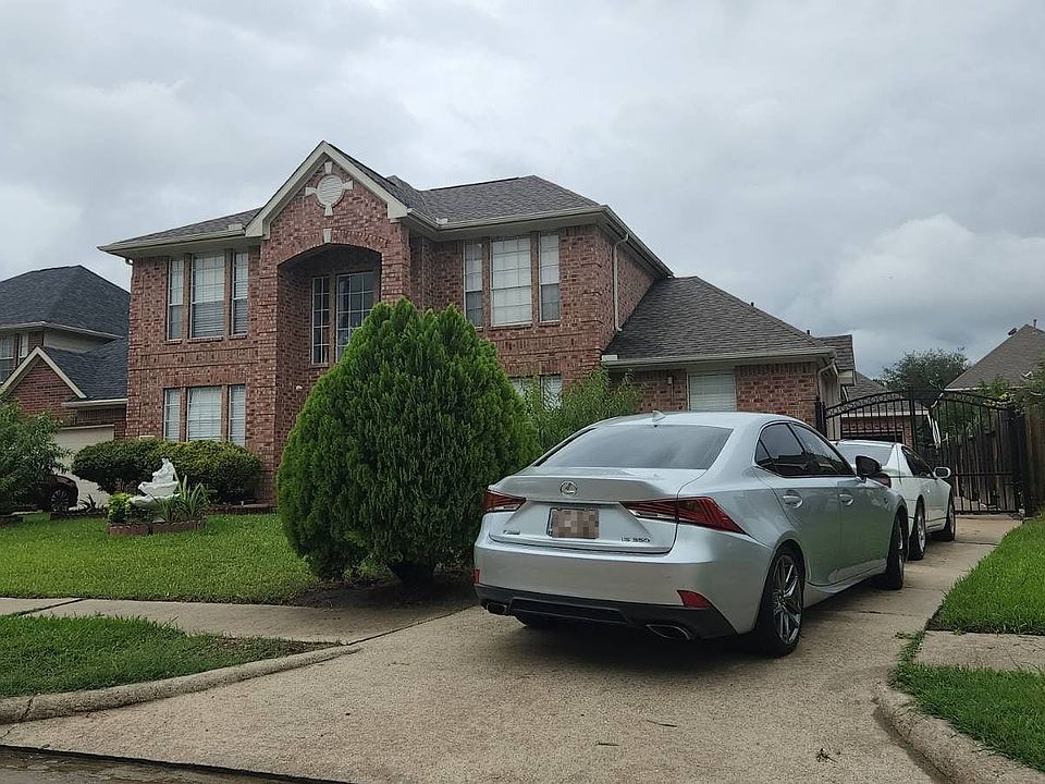 1st image of 8918 Riverwell Cir E
